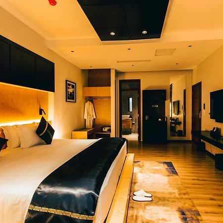 Blackwood Boutique Hotel And Apartments ダル・エス・サラーム エクステリア 写真