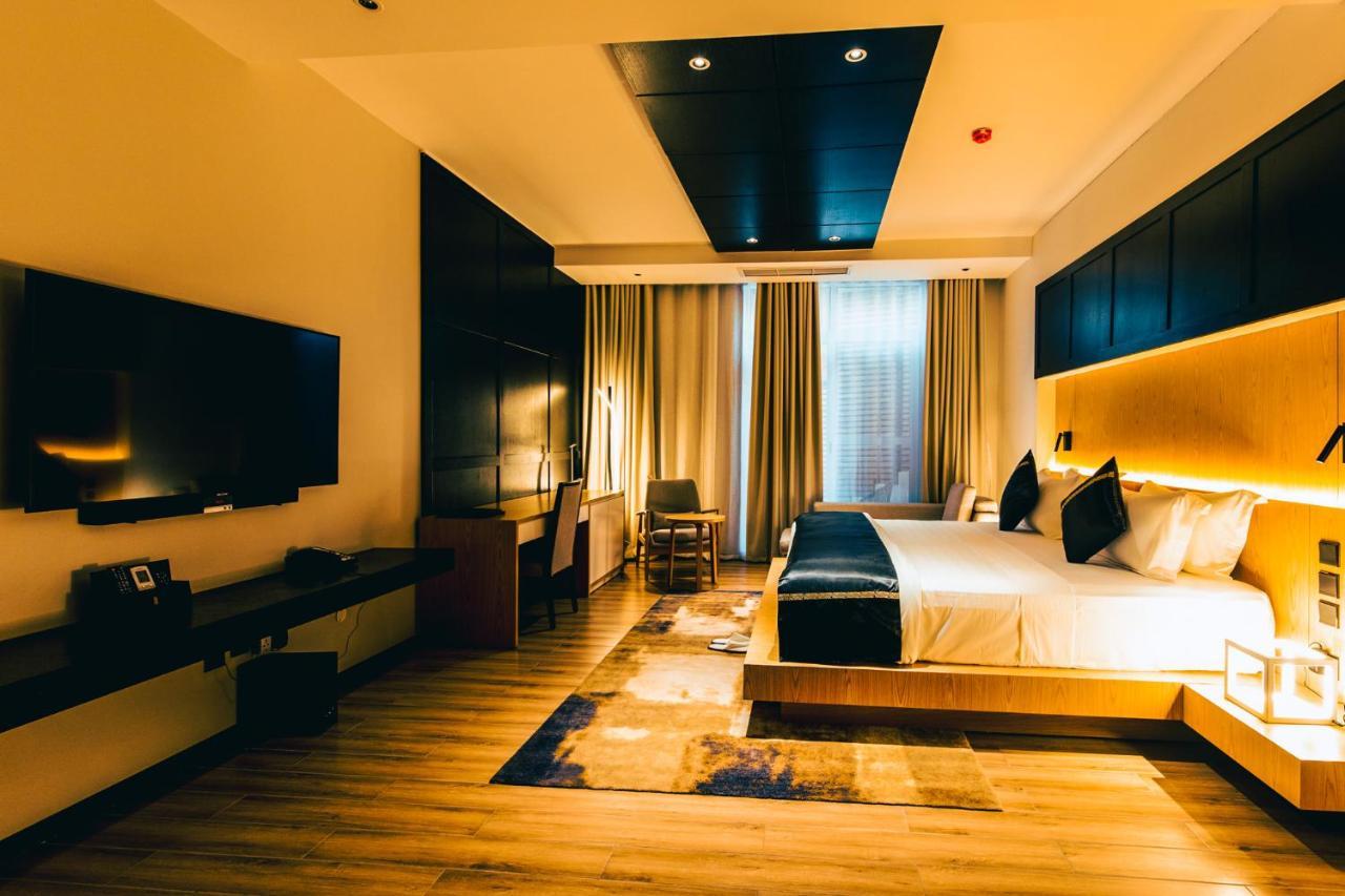 Blackwood Boutique Hotel And Apartments ダル・エス・サラーム エクステリア 写真