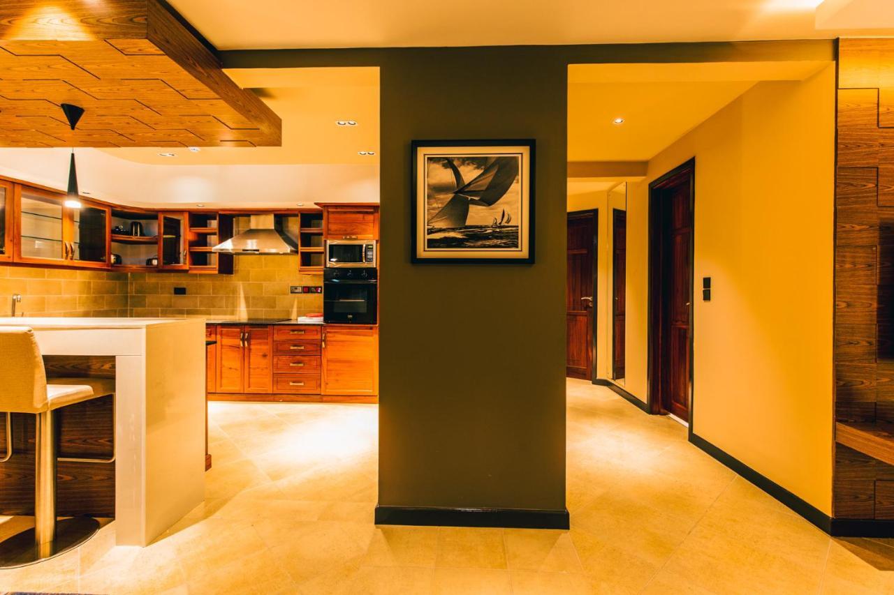 Blackwood Boutique Hotel And Apartments ダル・エス・サラーム エクステリア 写真